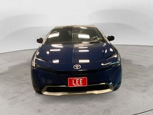 New 2025 Toyota Prius Plug-In Hybrid image 8