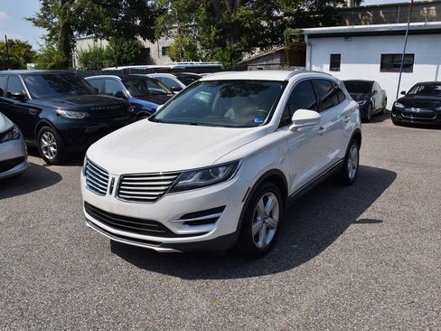 Used 2018 Lincoln MKC Premiere FWD image 1