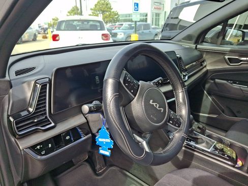 Used 2023 Kia Sportage X-Line w/ X-Line Premium Package image 8