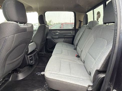 Used 2019 RAM 1500 Big Horn RWD image 13