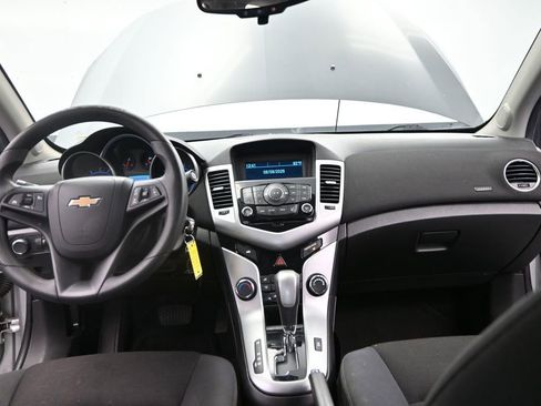 Used 2016 Chevrolet Cruze LT FWD image 29