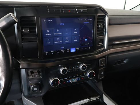 Used 2023 Ford F250 Lariat w/ Sport Appearance Package AWD/4WD image 5