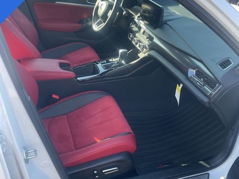 Used 2025 Acura Integra A-Spec image 17