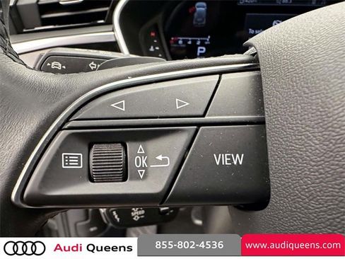 Used 2022 Audi Q3 2.0T Premium Plus w/ Premium Plus Package image 32