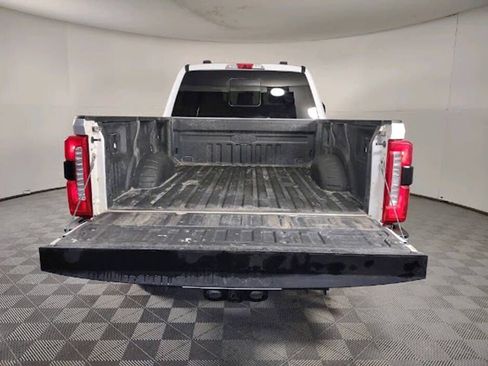 Used 2023 Ford F250 Lariat w/ Chrome Package image 10