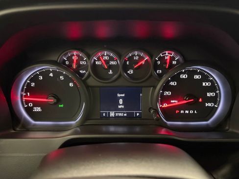 Used 2021 Chevrolet Silverado 1500 Custom Trail Boss image 23