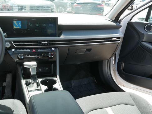 Certified 2025 Hyundai Sonata SE FWD image 22