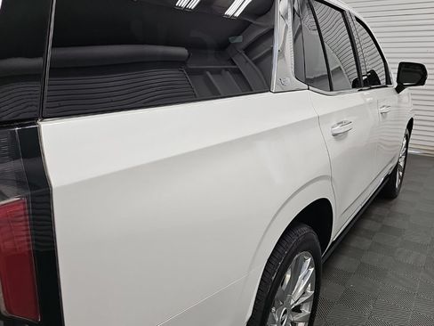 Used 2022 Cadillac Escalade Premium Luxury w/ Performance Package AWD/4WD image 10