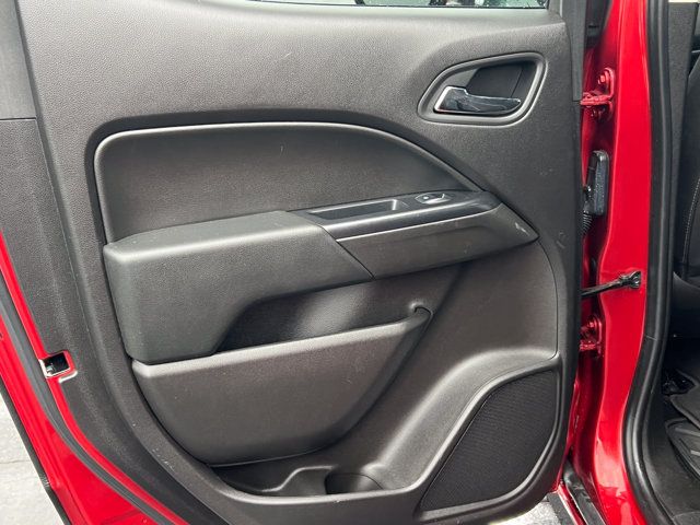 Used 2016 Chevrolet Colorado LT w/ LT Convenience Package AWD/4WD image 32