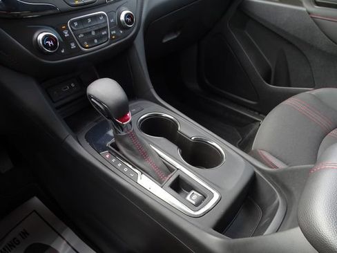 Used 2024 Chevrolet Equinox RS image 36