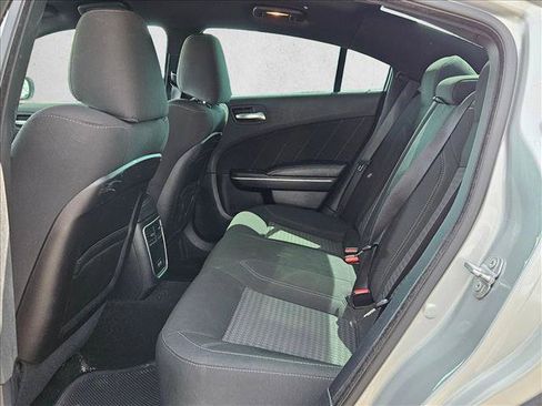 Used 2019 Dodge Charger SXT w/ Driver Confidence Group RWD image 15
