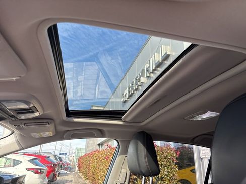 Used 2019 Subaru Crosstrek 2.0i Limited w/ Moonroof Package image 11