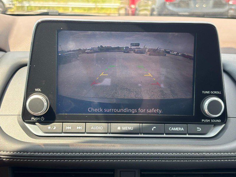 Used 2023 Nissan Rogue S AWD/4WD image 23