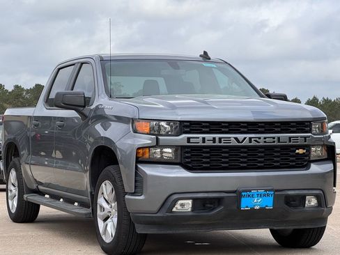 Used 2020 Chevrolet Silverado 1500 Custom w/ Infotainment Package image 9