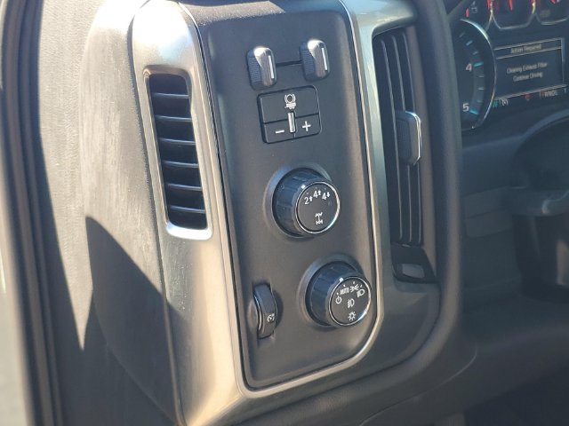 Used 2018 Chevrolet Silverado 2500 LT w/ LT Convenience Package AWD/4WD image 15