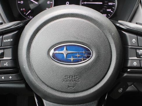 Certified 2025 Subaru Outback Onyx Edition AWD/4WD image 31
