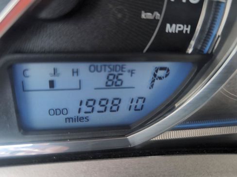 Used 2013 Toyota RAV4 Limited AWD/4WD image 22