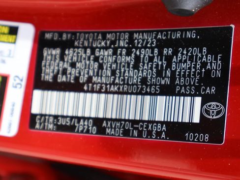 Used 2024 Toyota Camry XLE FWD image 27