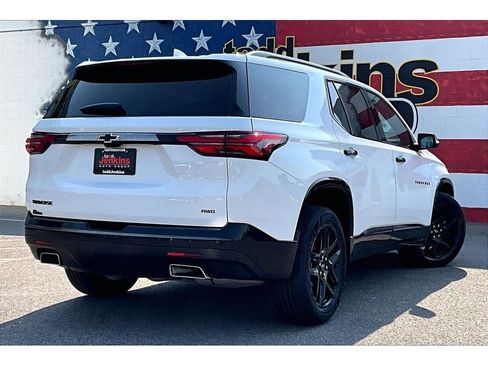Used 2022 Chevrolet Traverse Premier w/ Redline Edition AWD/4WD image 2