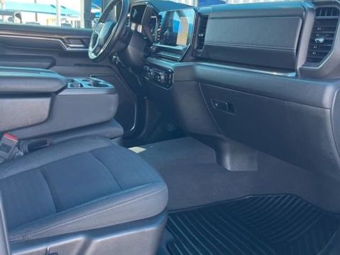 Used 2024 Chevrolet Silverado 2500 LT w/ Convenience Package AWD/4WD image 10