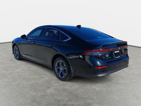 Used 2023 Honda Accord EX image 7