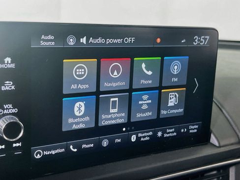 Used 2023 Honda Pilot Touring image 15