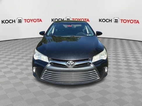 Used 2015 Toyota Camry LE FWD image 2