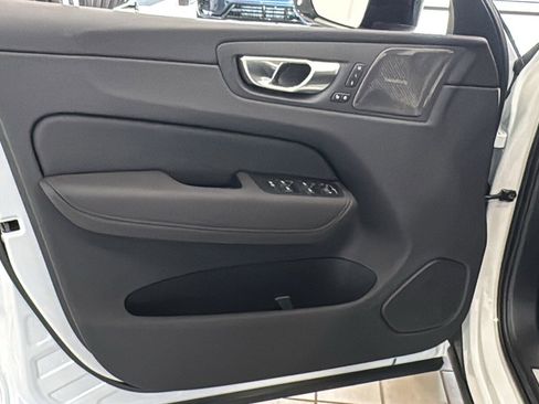New 2026 Volvo XC60 T8 Ultra w/ Climate Package AWD/4WD image 21