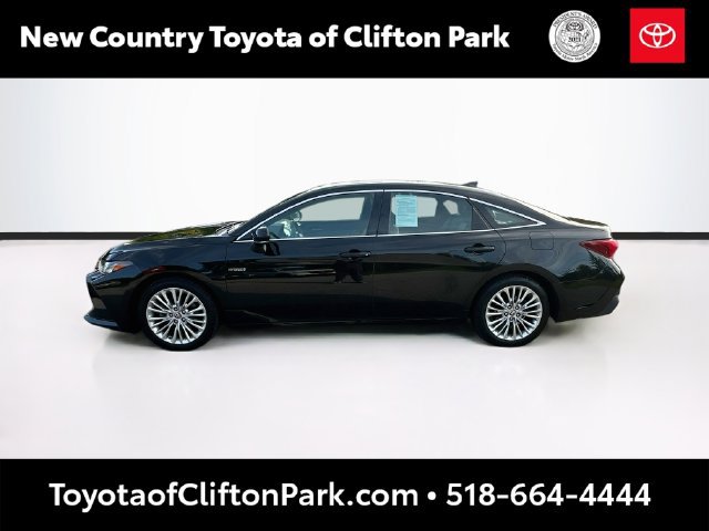 Used 2021 Toyota Avalon Limited w/ Advanced Safety Package FWD image 4