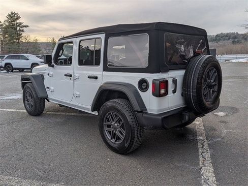Used 2024 Jeep Wrangler Sport S image 3