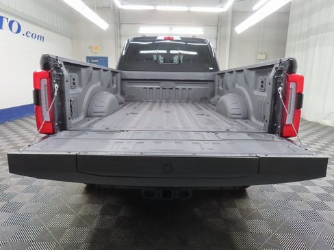 Used 2025 Ford F250 Platinum image 47