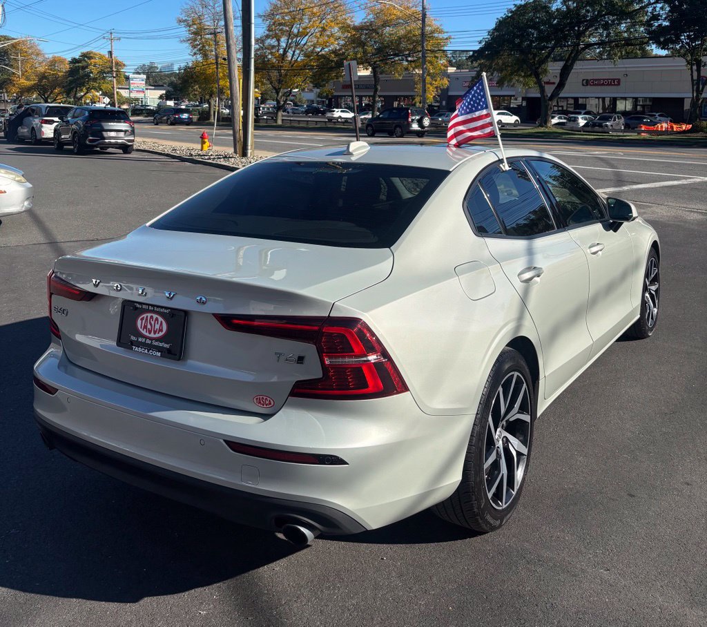 Used 2019 Volvo S60 T6 Momentum w/ Premium Package AWD/4WD image 6