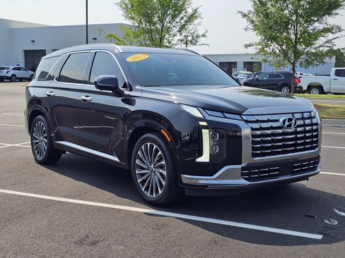 Used 2023 Hyundai Palisade Calligraphy w/ Cargo Package AWD/4WD image 6
