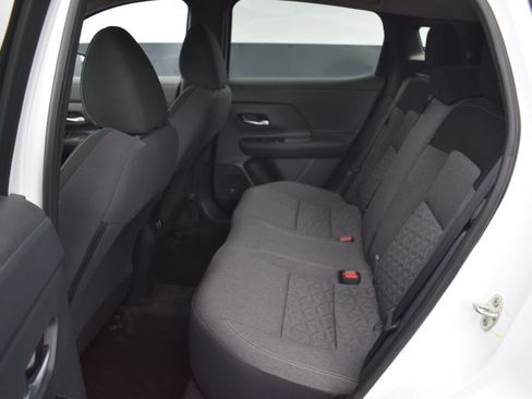 Used 2025 Nissan Kicks SV w/ Illumination Package FWD image 13