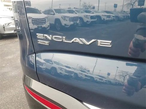 Used 2023 Buick Enclave Essence w/ Experience Buick Package image 5