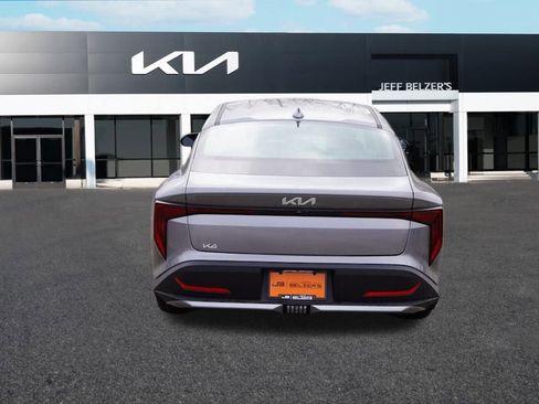 New 2025 Kia K4 LXS image 4
