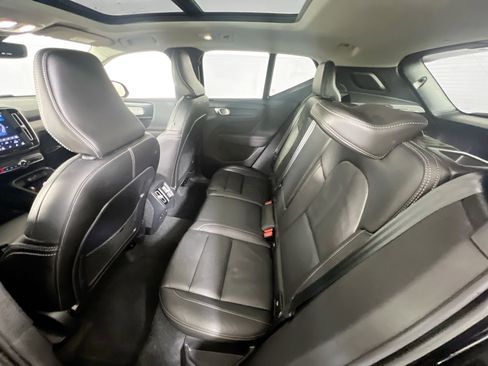 Used 2023 Volvo XC40 B5 Plus w/ Driver Assist Package image 25