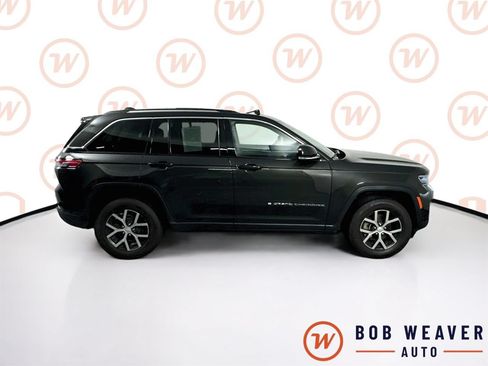 Used 2023 Jeep Grand Cherokee Limited w/ Luxury Tech Group II AWD/4WD image 9
