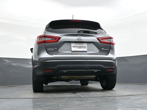 Used 2022 Nissan Rogue Sport SL w/ Premium Package image 32