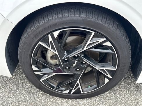 Used 2025 Kia K5 GT-Line w/ GT-Line Premium Package image 11