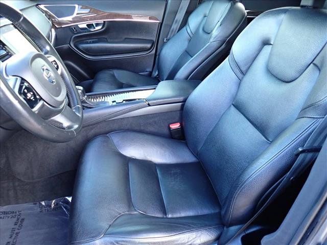 Used 2016 Volvo XC90 T6 Momentum w/ Protection Package Plus AWD/4WD image 13