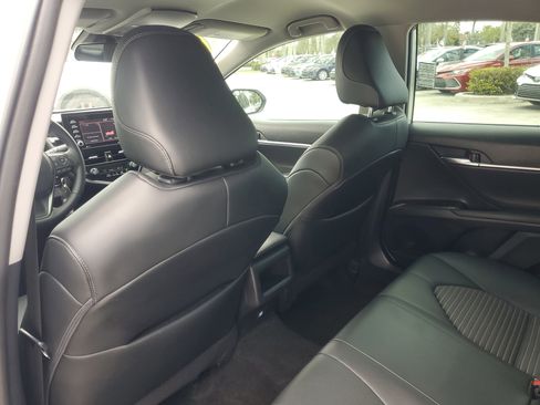 Used 2023 Toyota Camry SE image 13