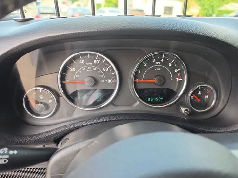Used 2017 Jeep Wrangler Unlimited Sport AWD/4WD image 17
