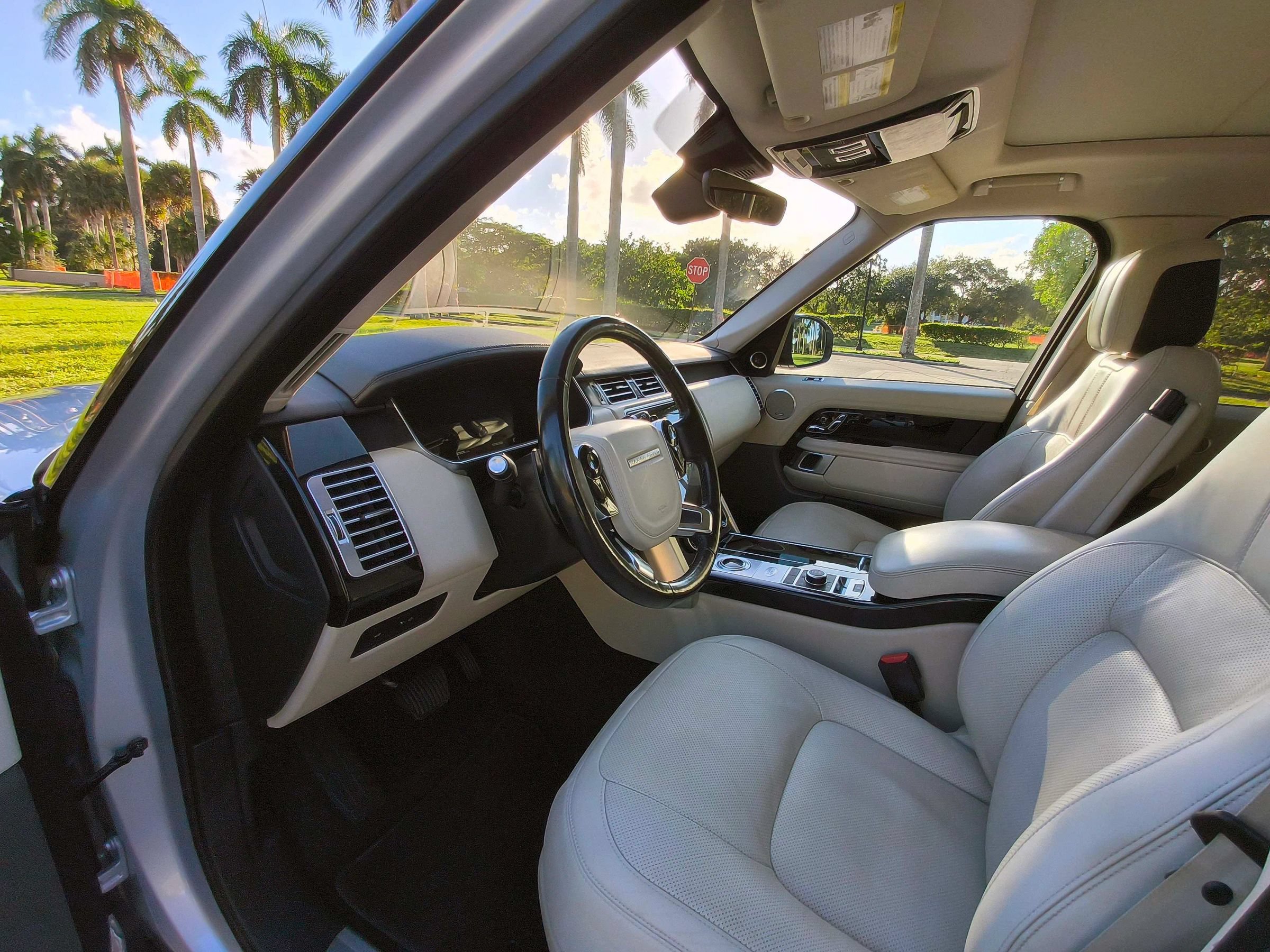 Used 2019 Land Rover Range Rover Supercharged AWD/4WD image 5
