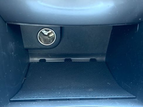 Used 2011 Subaru Outback 3.6R Limited w/ PWR Moonroof Pkg image 32