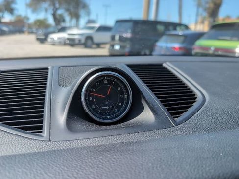 Used 2018 Porsche Macan image 18