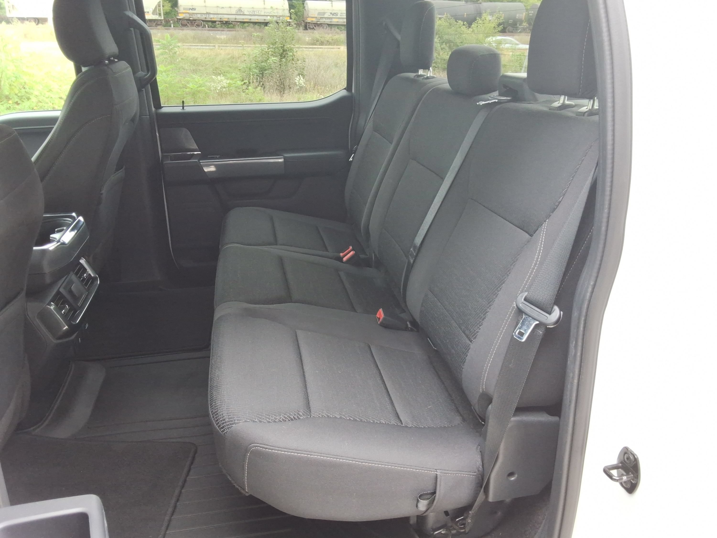 Used 2022 Ford F150 XLT w/ Equipment Group 302A High AWD/4WD image 30