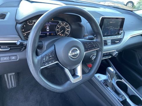 Used 2023 Nissan Altima 2.5 SV image 34