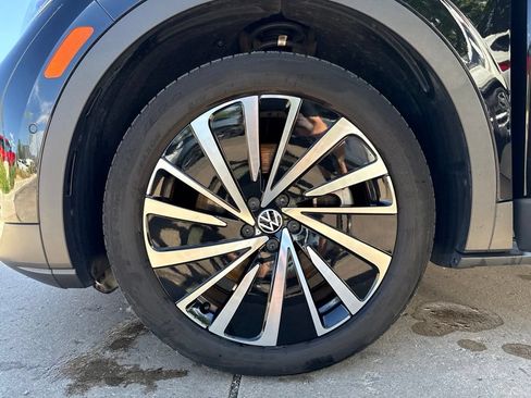 Used 2023 Volkswagen ID.4 Pro S Plus AWD/4WD image 28