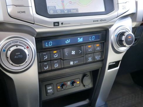 Used 2016 Toyota 4Runner Limited AWD/4WD image 23